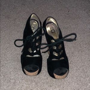 black tie-up wedges